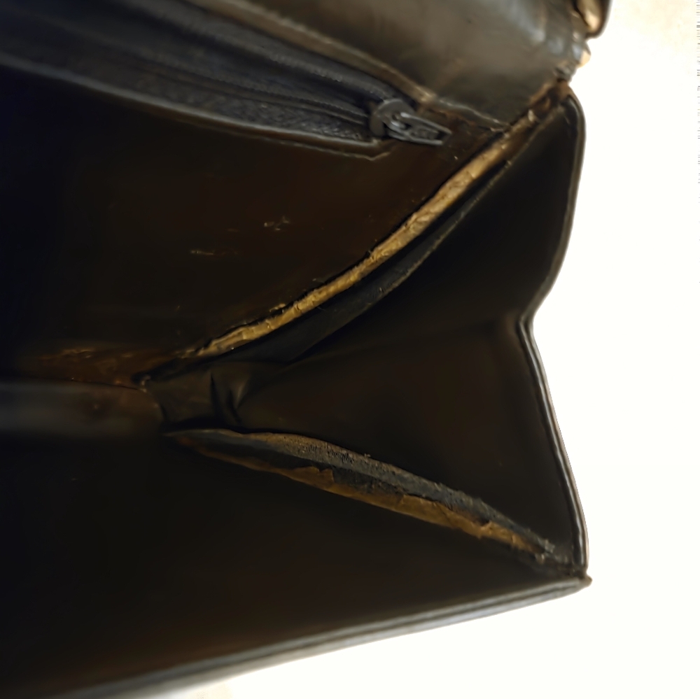 Stuart Weitzman Vintage Bronze Metallic Crossbody Envelope Clutch - Picture 12 of 14